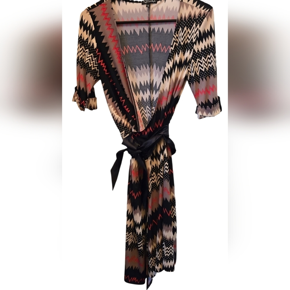 Chic Black and Red Wrap Dress with Timeless Elegance Taylor And Hyde
